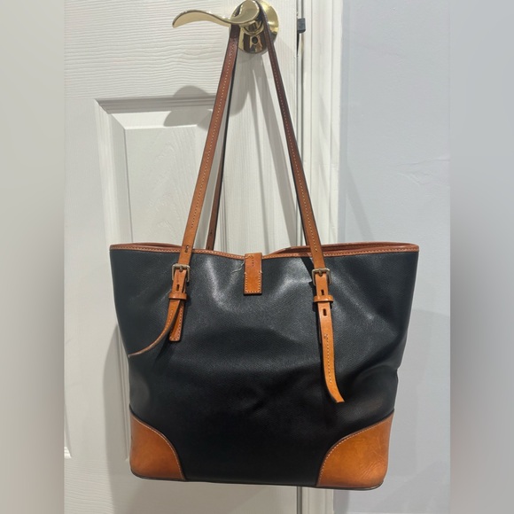Dooney & Bourke Large Leather Shoulder Tote - Black with Striped interior
. - Picture 2 of 14